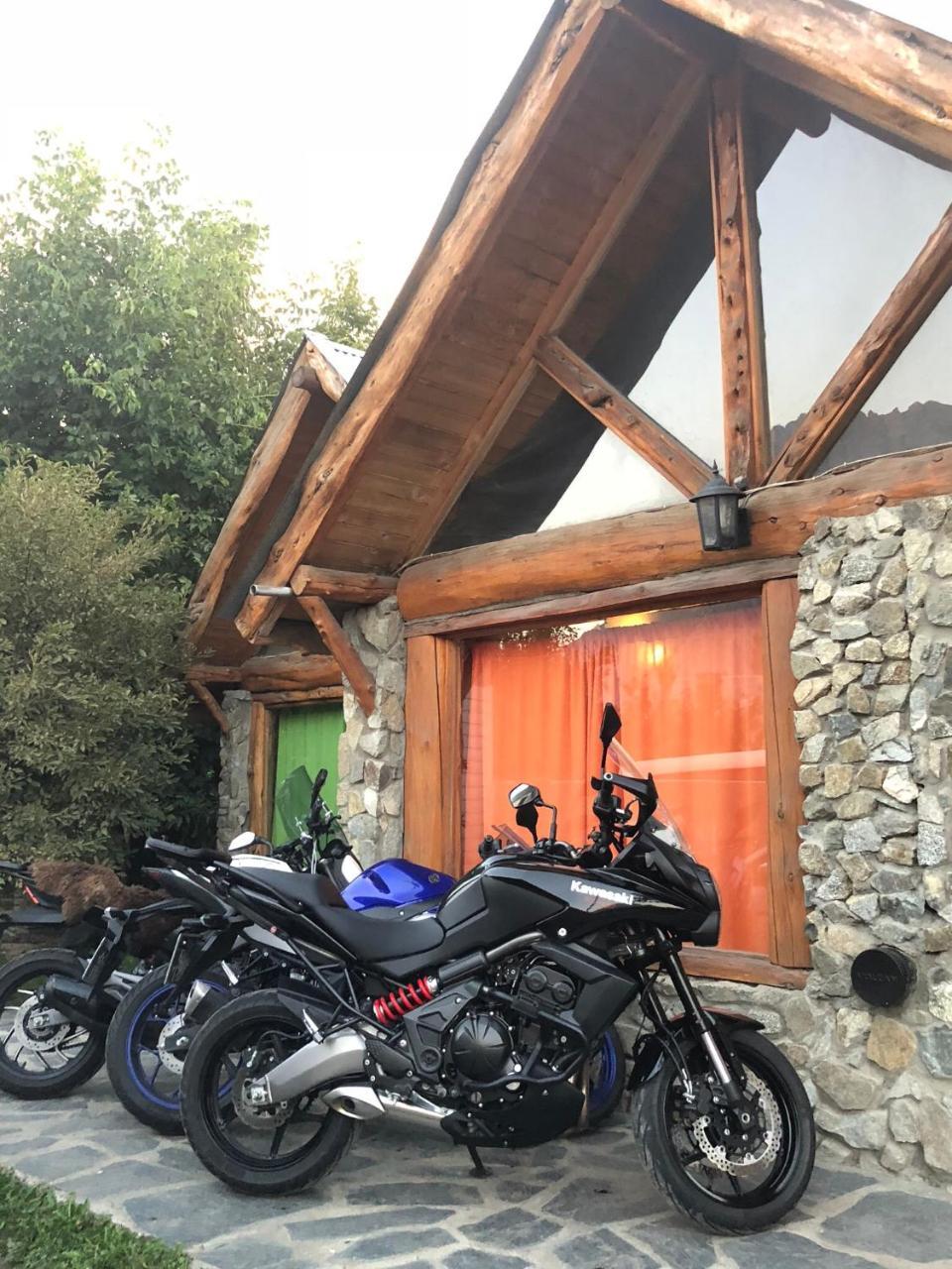 Cabanas Pehuenia Hostel El Bolsón Zewnętrze zdjęcie